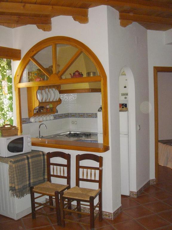 Apartamentos Buganvilla Villaluenga Del Rosario Room photo